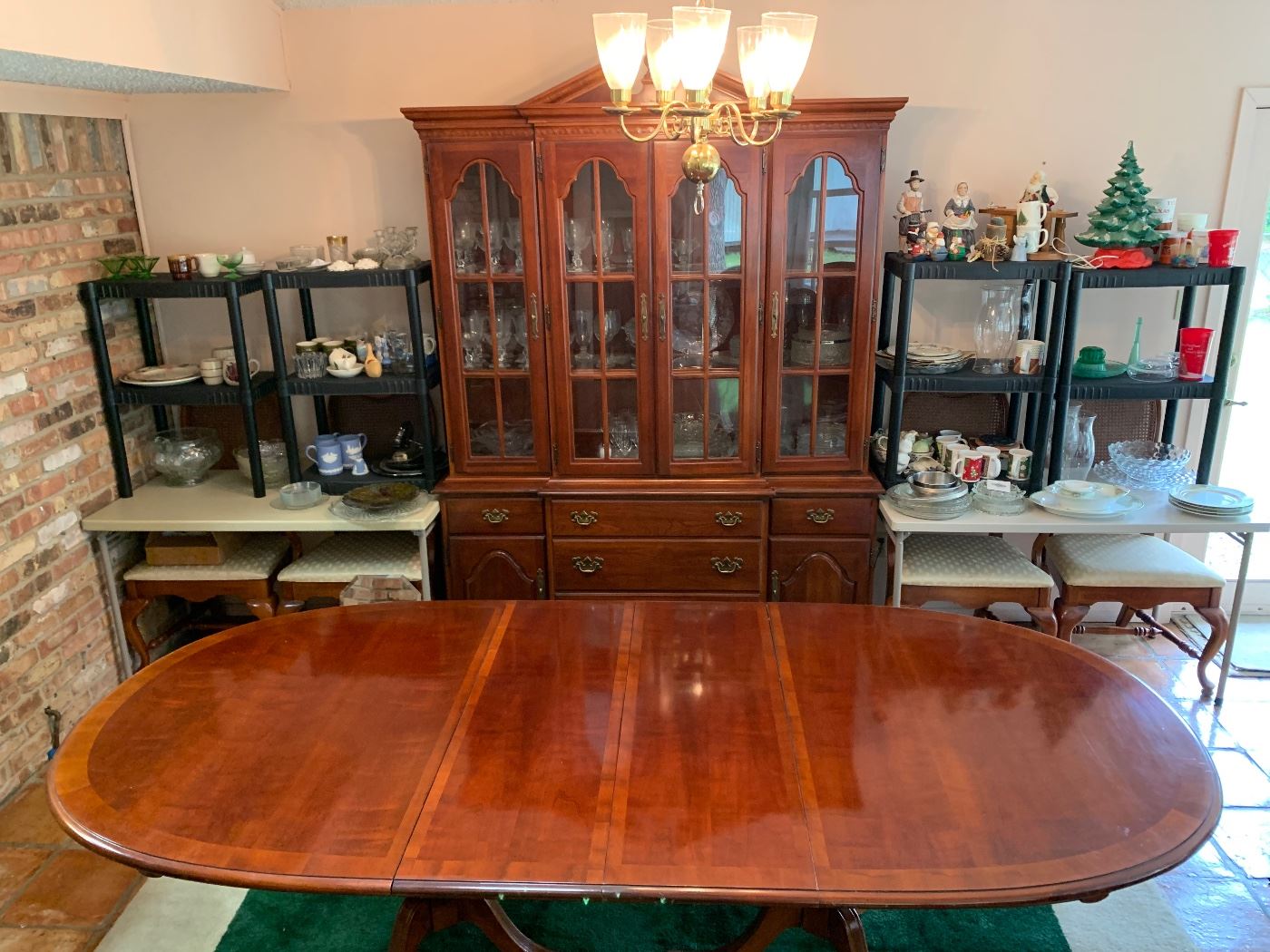 The Agnes Elms Oliver Estate Sale in Kilgore, TX starts on 5/11/2023