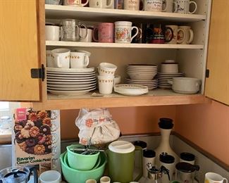 Vintage Jadeite Mixing Bowls, Mid Century Thermo Ware Carafe/Tumblers