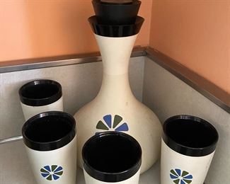 Mid Century Therm O Ware Carafe with Tumblers