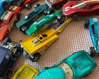 WOOO HOOOO!! Hot Wheels RED LINE CARS. THERE ARE 19 in a BAG.