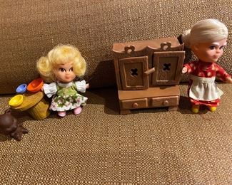 Vintage Liddle Kiddles Goldilocks, Mother Hubbard