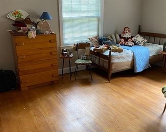 Vintage BEDROOM!!