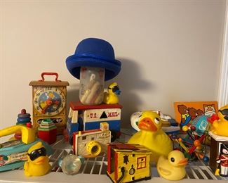 VINTAGE FISHER PRICE!!!