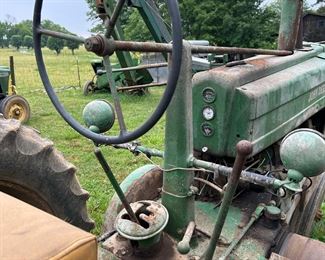 JOHN DEERE A! Last started 10 yrs ago, at that time it was running well and used on the farm since sitting for so long will need maintenance to start. Electric Starter, and More! Buy it now for $3,900 or Make Offer/Bid. Offers/Bids will be taken until 11am on Saturday. At that time only those who have been making Offers/Bidding will be allowed to continue until we have a new owner of this Tractor. Call if you have any questions.
