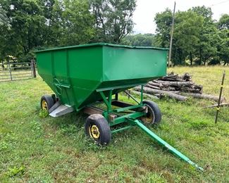 Farm Equipment Gravity Wagon