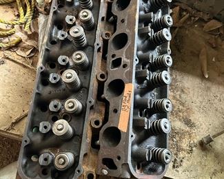 BB Ford cylinder heads