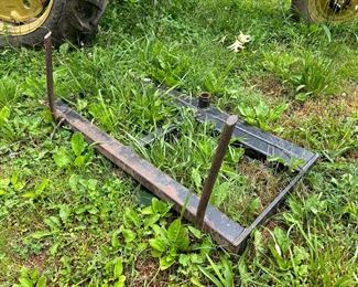 Skid stear hay spear