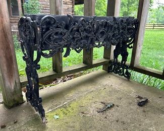Cast iron planter