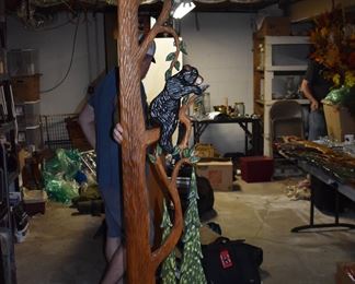 Absolutely Stunning! Gorgeous Hand Carved Door Frame the top measures 84" wide and the sides are 82" High the sides are 14" Wide.  A "Stunner" for any custom home or business!