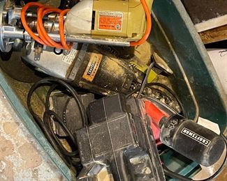 Drills, sanders and other power tools 