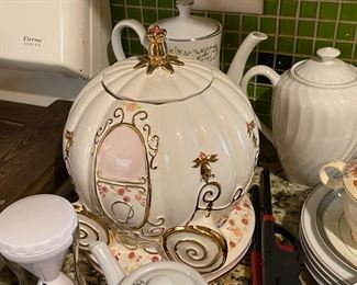 Princess carriage cookie jar