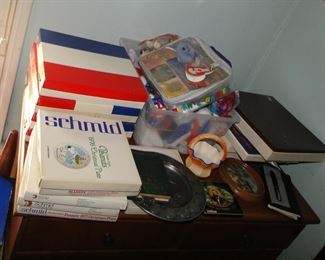 Collector plates, Snoopy, Peanuts