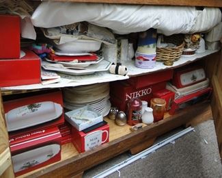 Nikko Christmas plates and accessories