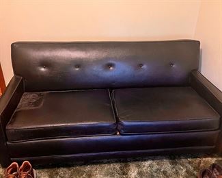Vinyl sleeper sofa 