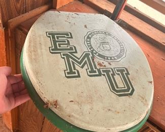 EMU retro toilet seat 