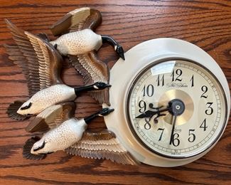 Collectible Waterfowl "New Haven" Wall Clock