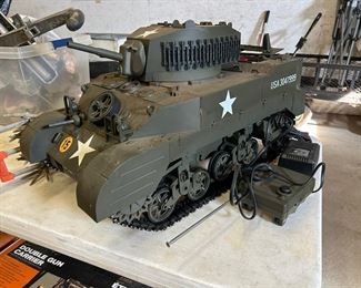 R/C military tank