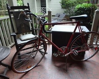 Vintage Schwinn "Le Tour" Bike