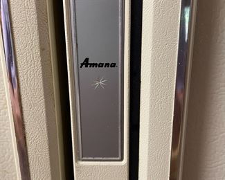 Amana refrigerator water and Ice side by side $ 150.00