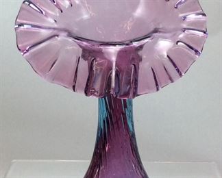 FENTON MULBERRY JACK-IN-THE-PULPIT VASE