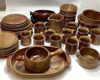 1992 POTTERY SET, SIGNED MARY LOUISE HUDSON VICKERY WILKES,NC,
