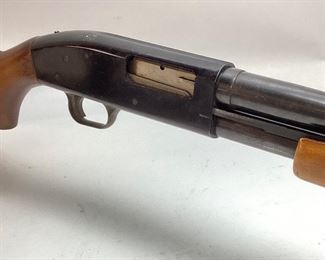 MOSSBERG MODEL 600A 12 ga. SHOTGUN, PUMP ACTION