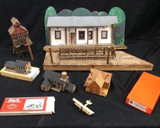 ASSORTED, MODEL TRAIN DEPOT, TRAIN BOARDING DECK, BRIDGE, HOUSE, STOREFRONT & BI PLANE, 