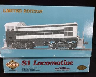 PROTO 2000 SERIES S1 H-O SCALE LOCOMOTIVE 