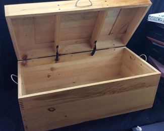 RAILROAD LOCOMOTIVE TRUNK