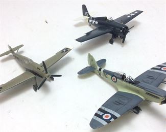 (3) MILITARY AIRCRAFT MODELS, TAMIYA SEAFIRE, LUFTWAFFE MESSERSCHMIDT BF 109 & PLATZ HELLCAT,