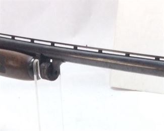 ITHACA GUN CO. MODEL 37 FEATHERLIGHT 12 GAUGE SHOTGUN