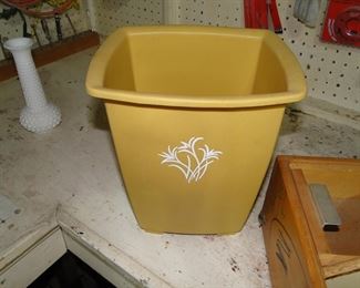 Small wastepaper basket