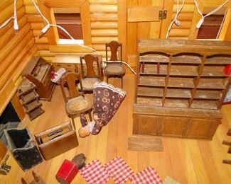 Coffee table/Doll house interior