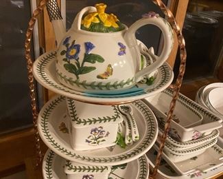 Portemeiron Dish Set