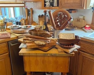 Rolling Wood Chopping Block Table