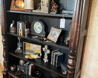 Wonderful large bookcase display shelf