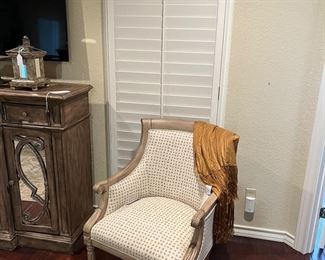 Arm chair