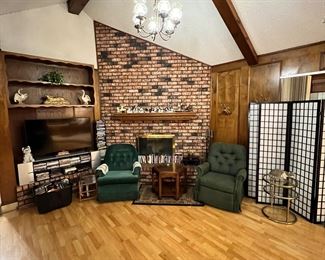 This house is big… so much stuff.