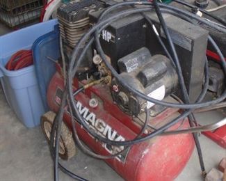 AIR COMPRESSOR