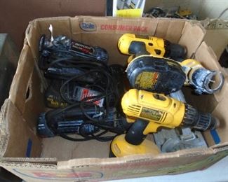 DEWALT DRILL SET