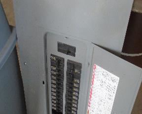 100 AMP BREAKER BOX
