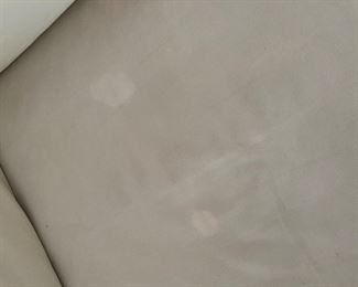 A few stains in middle cushion