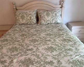 Ralph Lauren Queen Size Bedding
$25.00
