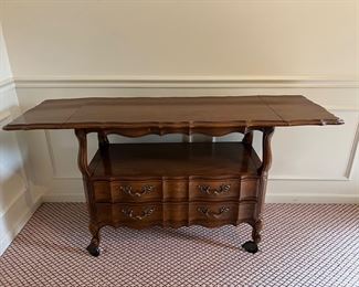 Thomasville French Provincial Tea Cart
$225.00