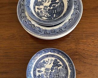 Johnson Bros. 10pc Set
$25.00