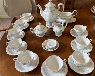 Johann Haviland “Blue Garland” 27 Pc China Set~$75.00