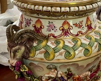 Antique Capodimonte 