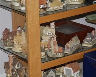 Large David Winter Cottage Collection