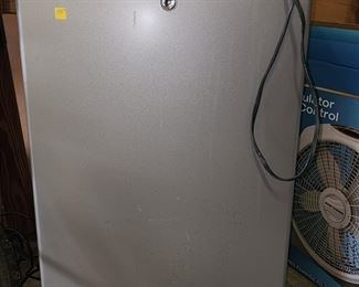 Small refrigerator