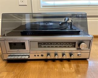 Turntable, cassette player and AM/FM radio - $40